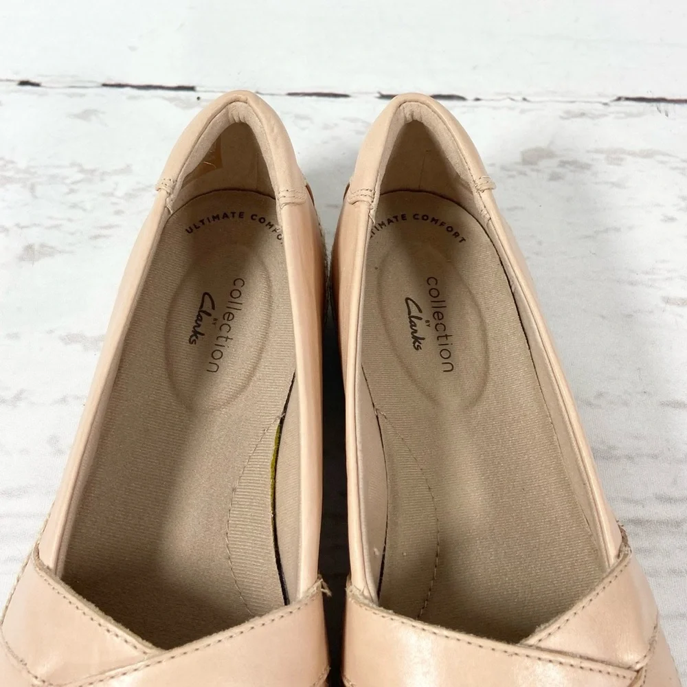 Clarks‎ Danelly Shine Flats Women’s Size 7.5M Blush Leather Slip On Shoes.